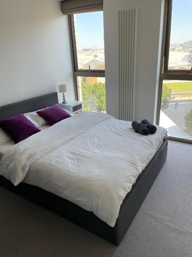 Royal Wharf Apartments Лондон Екстер'єр фото